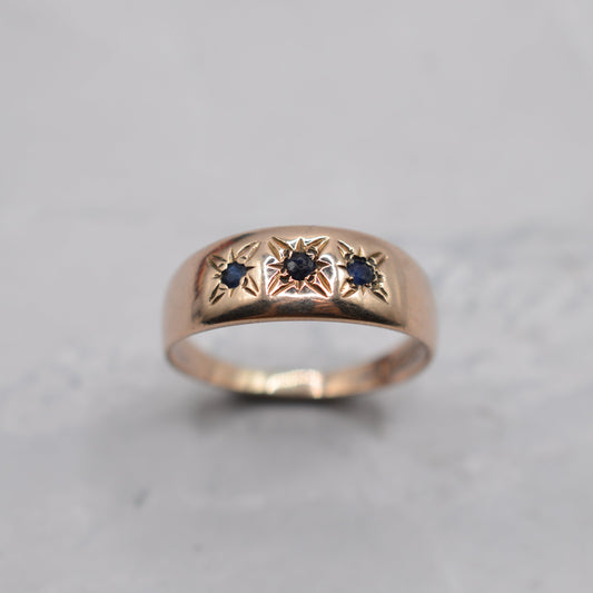 1970s Vintage 9ct Gold Sapphire Gypsy Ring