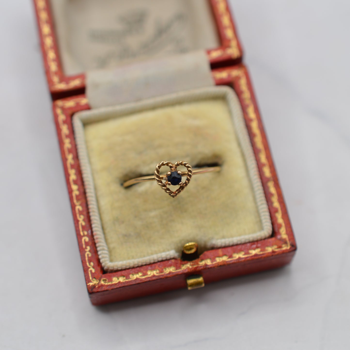 1980s 9ct Gold Sapphire Heart Ring