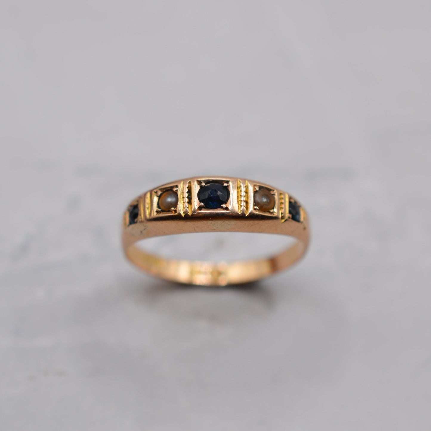 Antique Victorian 15ct Gold Sapphire & Pearl Ring