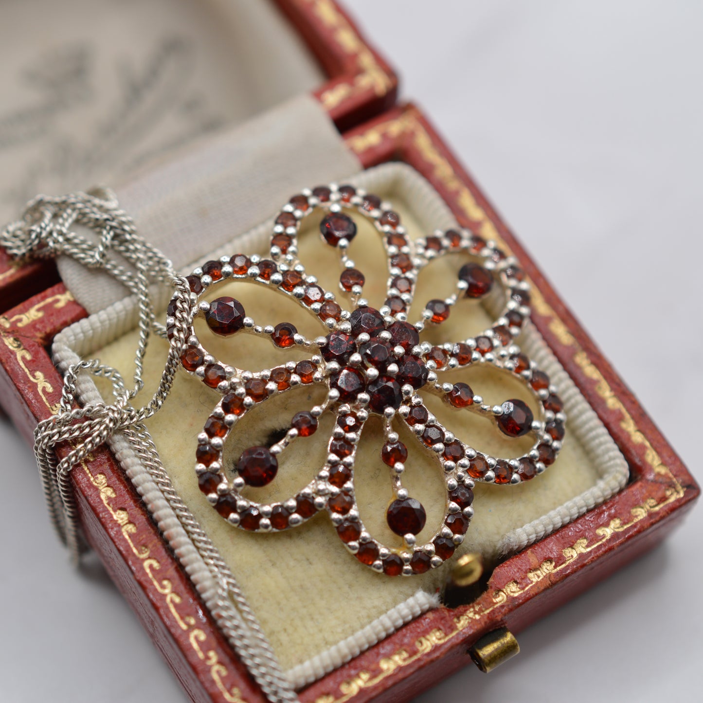 Vintage Large Sterling Silver Garnet Floral Cluster Pendant Necklace (17" Chain)