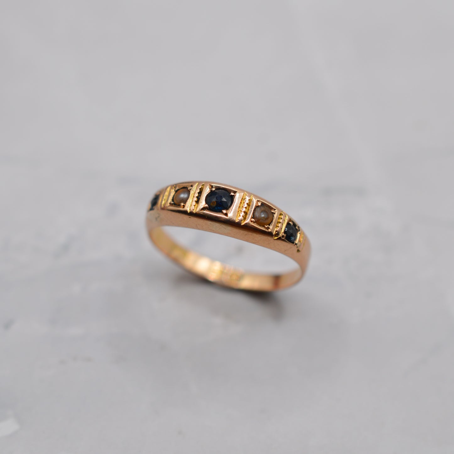 Antique Victorian 15ct Gold Sapphire & Pearl Ring