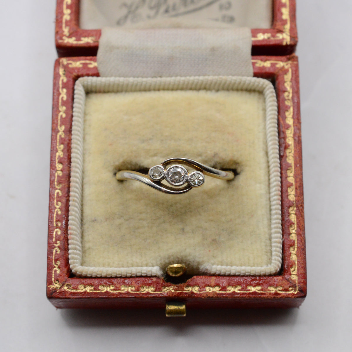Antique 18ct Gold & Platinum Diamond Trilogy Bypass Ring