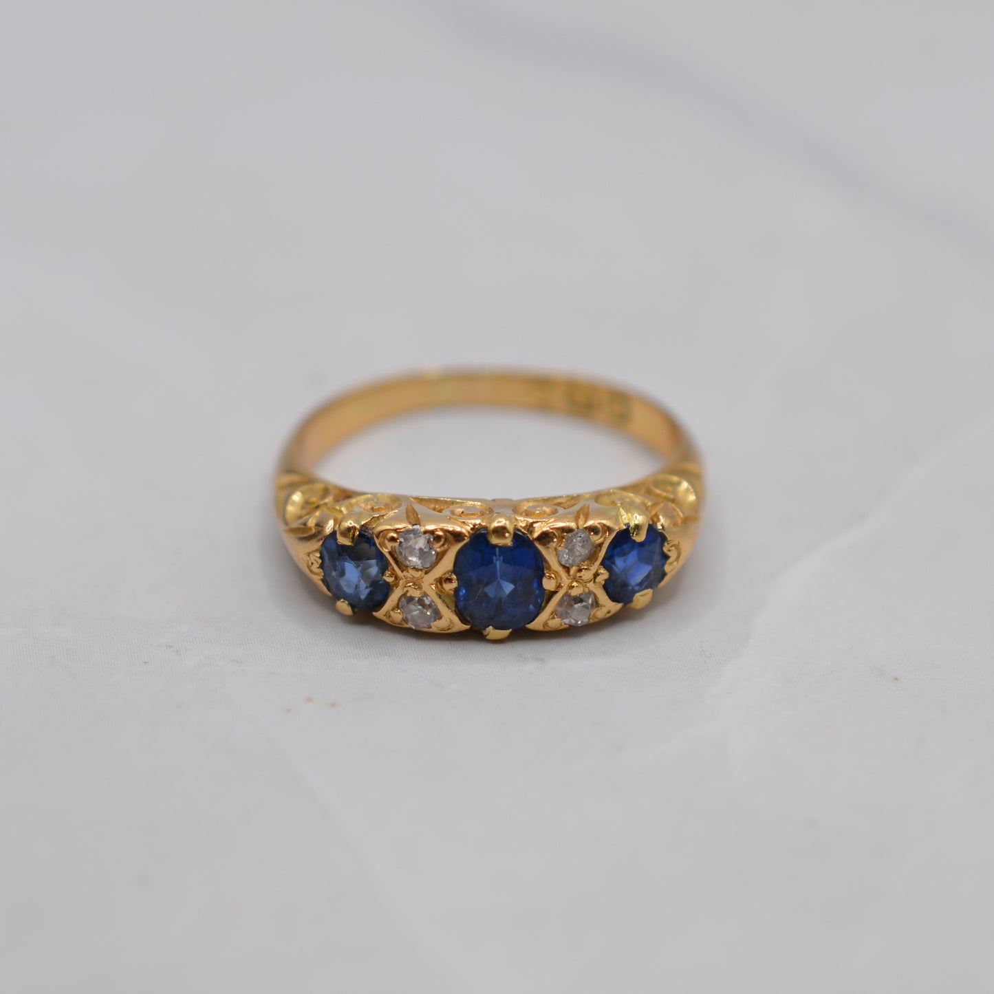 Antique Victorian 18ct Gold Sapphire & Diamond Seven-Stone Ring