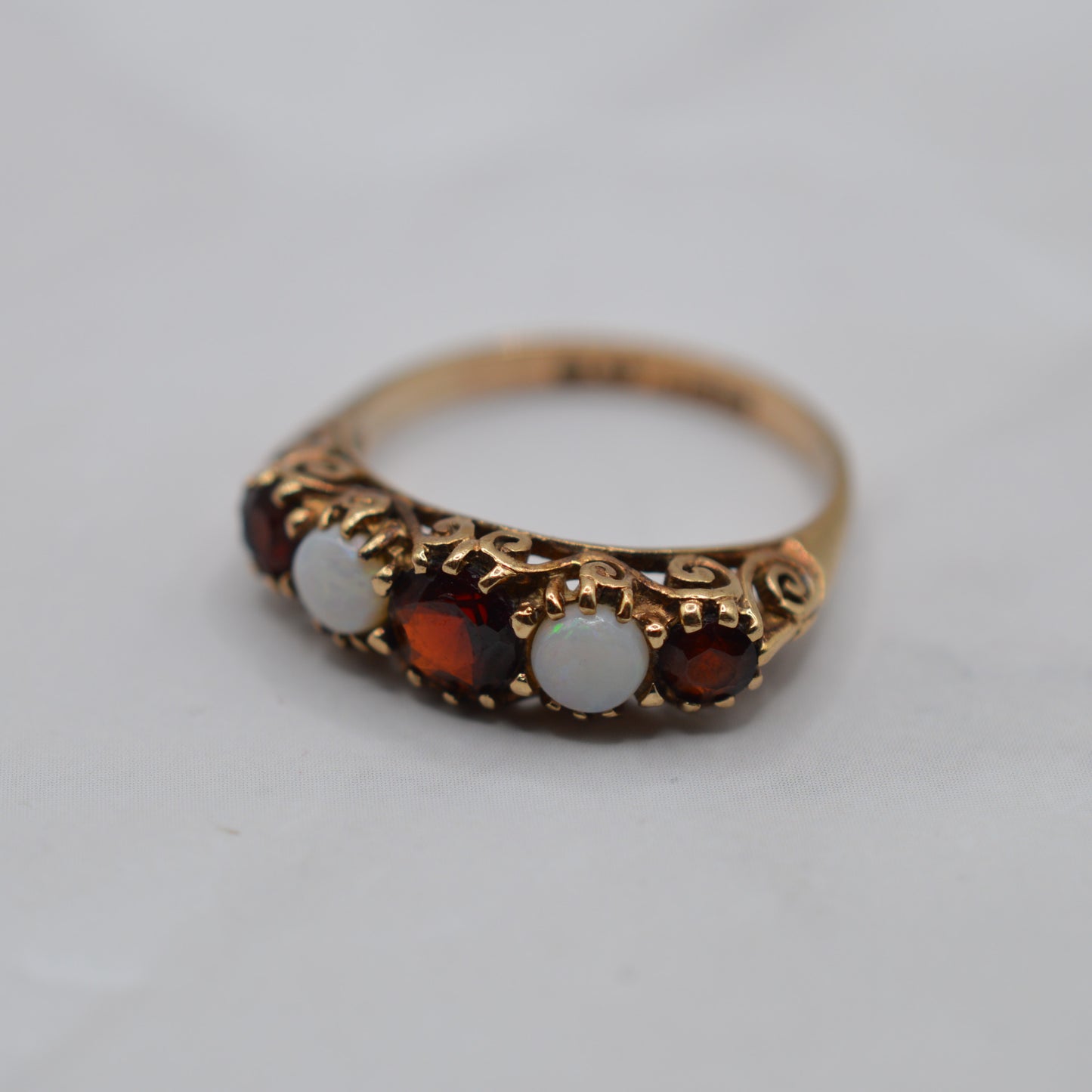 1990s 9ct Gold Opal & Garnet Five-Stone Ring