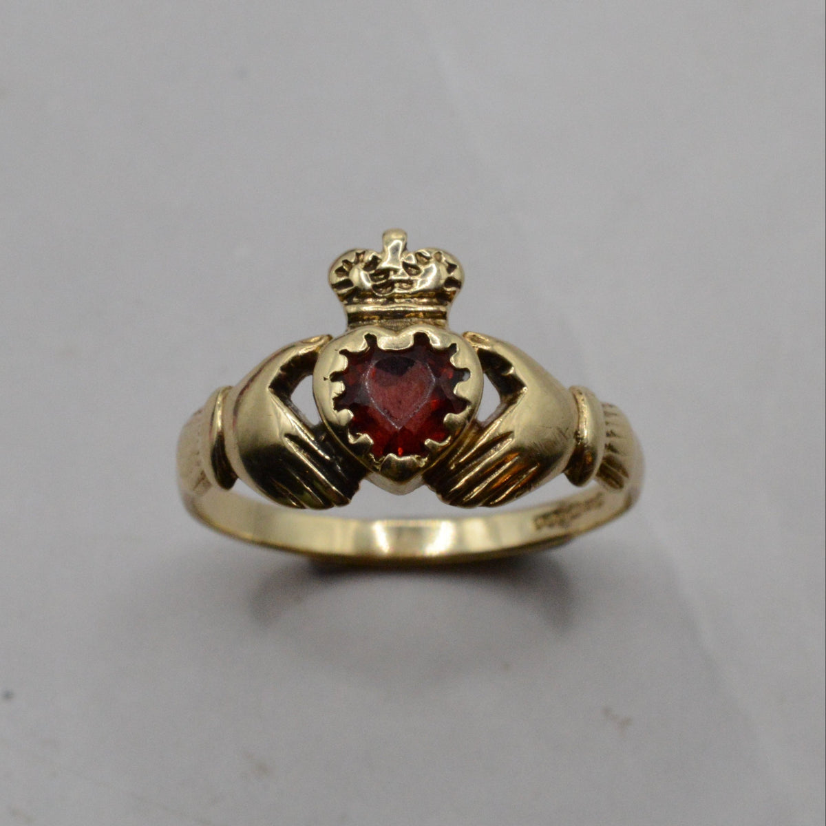 9ct Gold Garnet Claddagh Ring