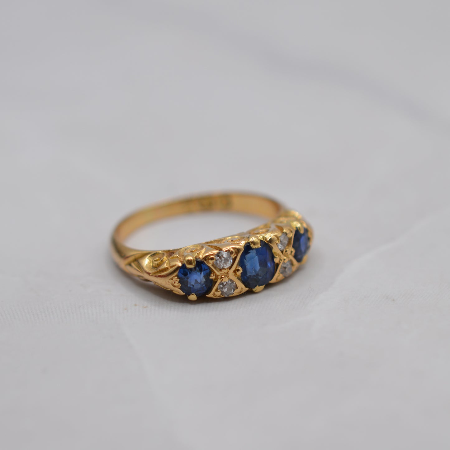 Antique Victorian 18ct Gold Sapphire & Diamond Seven-Stone Ring