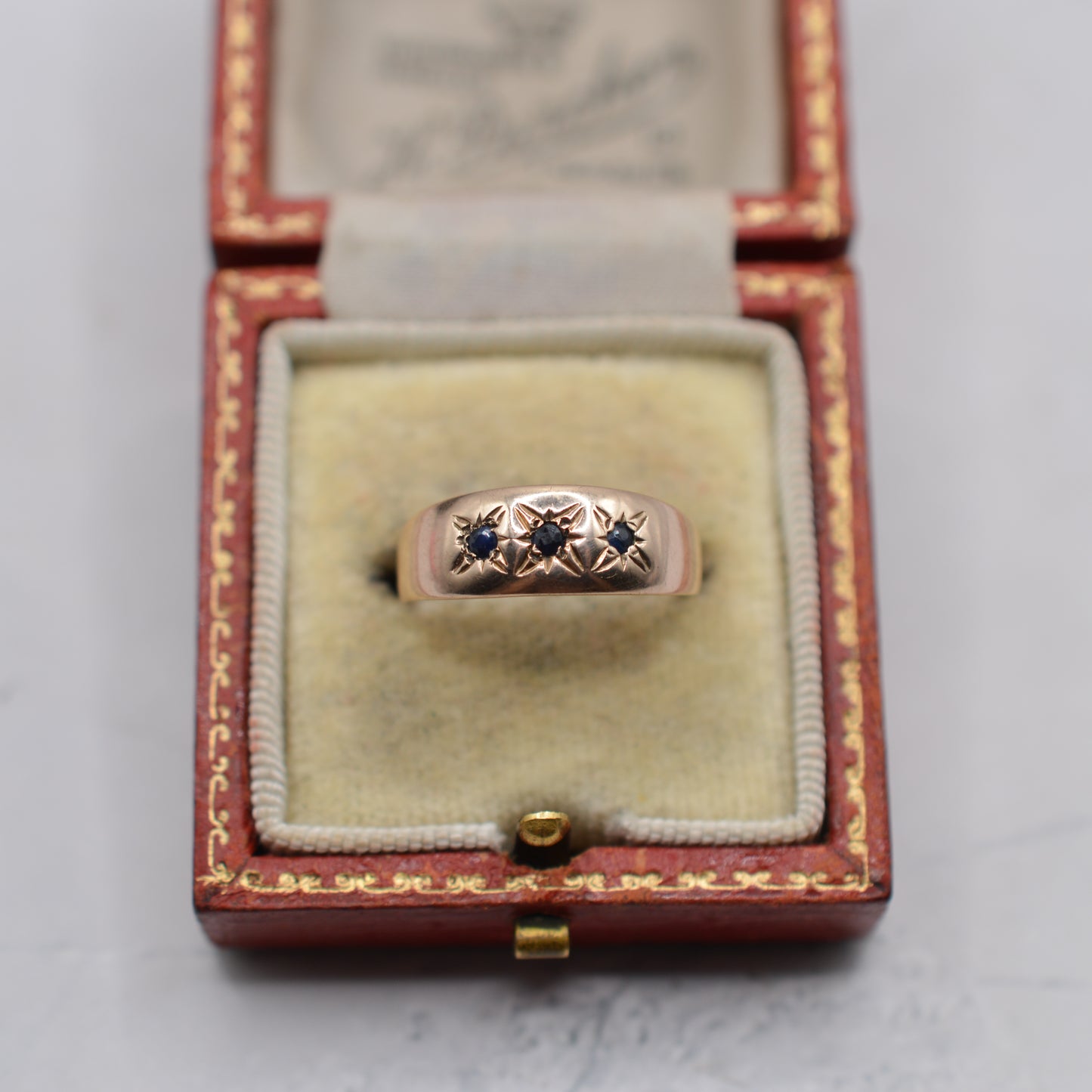 1970s Vintage 9ct Gold Sapphire Gypsy Ring