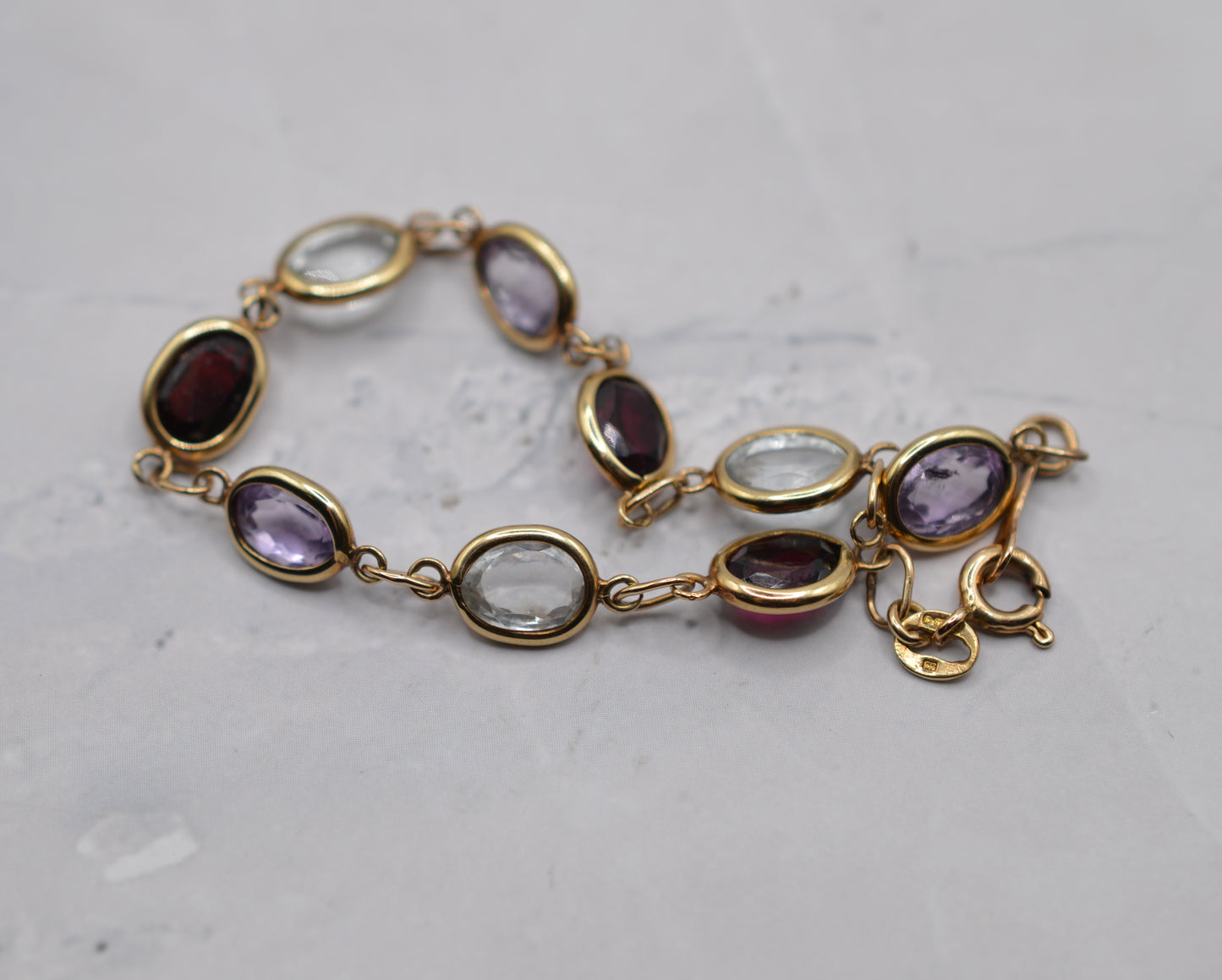 1970s Vintage 9ct Gold Aquamarine, Garnet & Amethyst Gemstone Bracelet (6.5”)