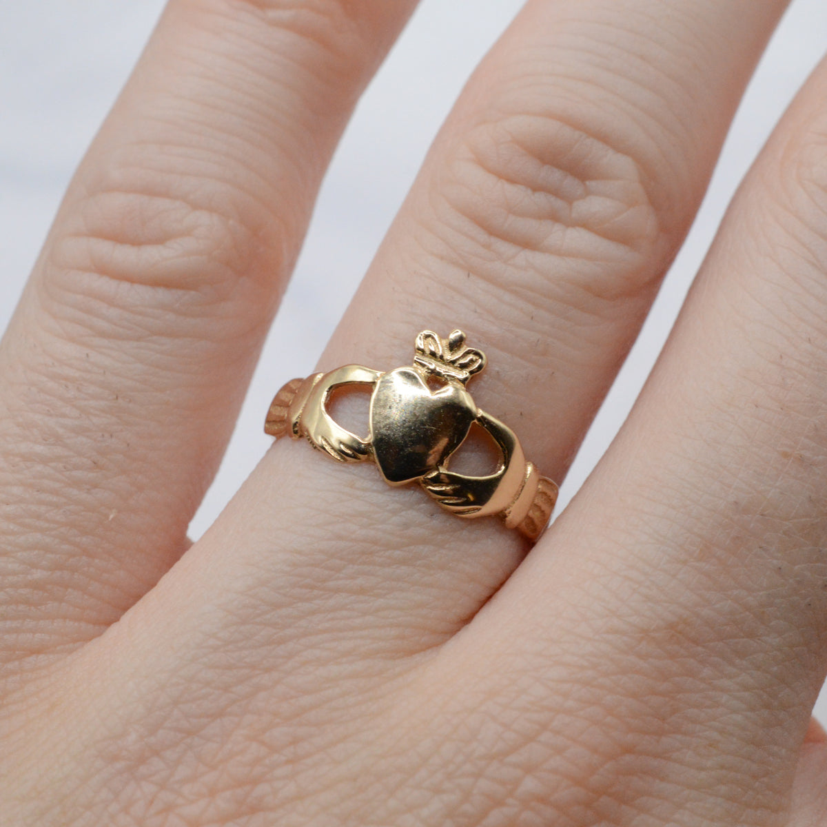 1990s 9ct Gold Claddagh Heart Ring