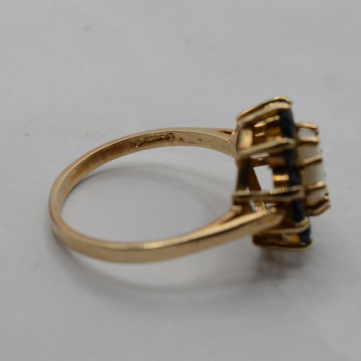 1970s Vintage 9ct Gold Opal & Sapphire Cluster Ring