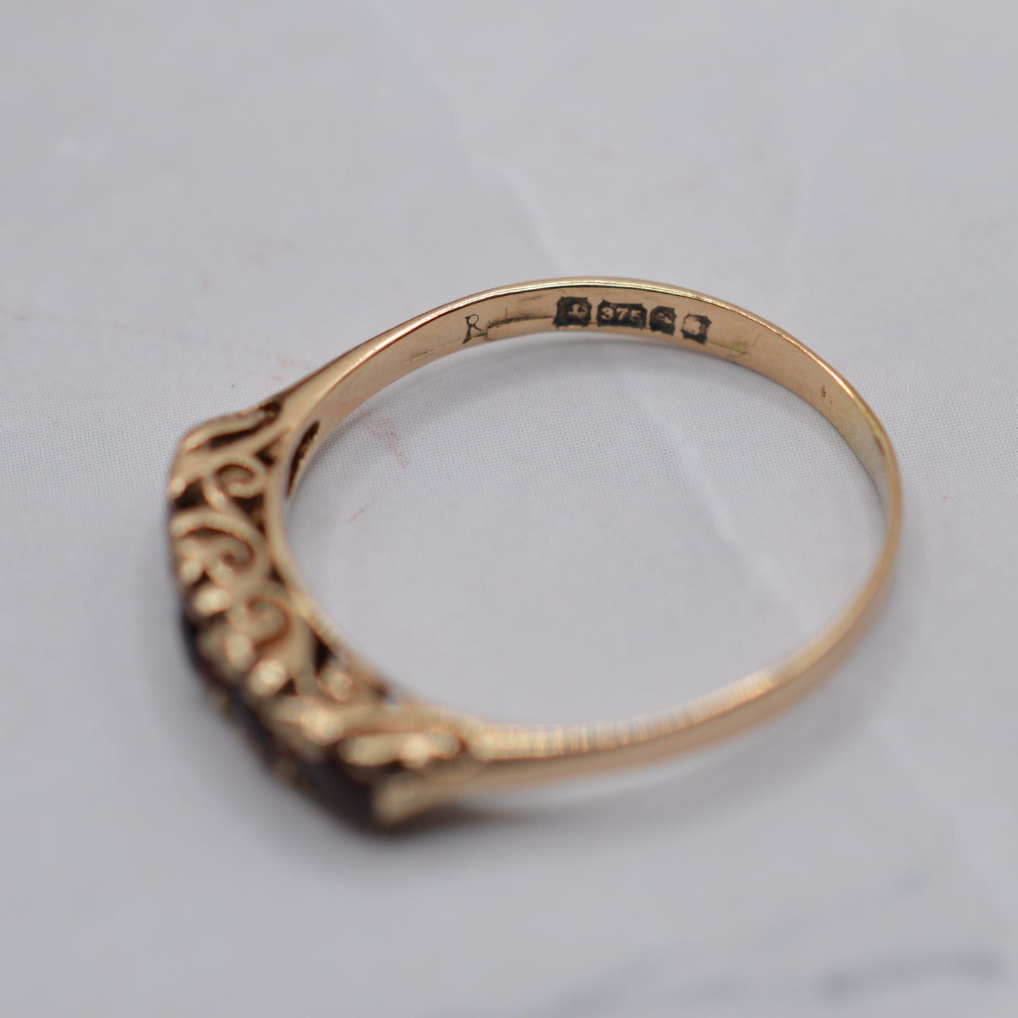 1970s Vintage 9ct Gold Garnet Five-Stone Ring