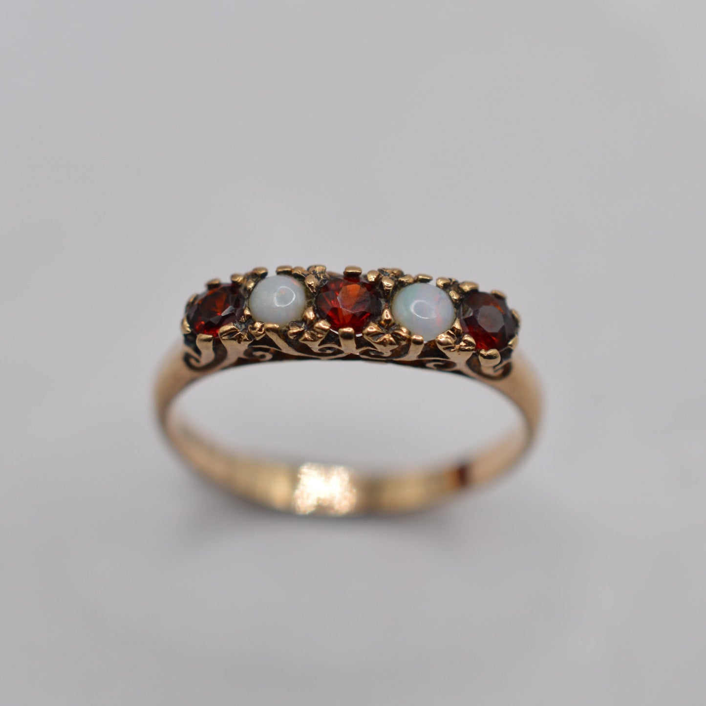 Vintage 9ct Gold Opal & Garnet Five-Stone Ring