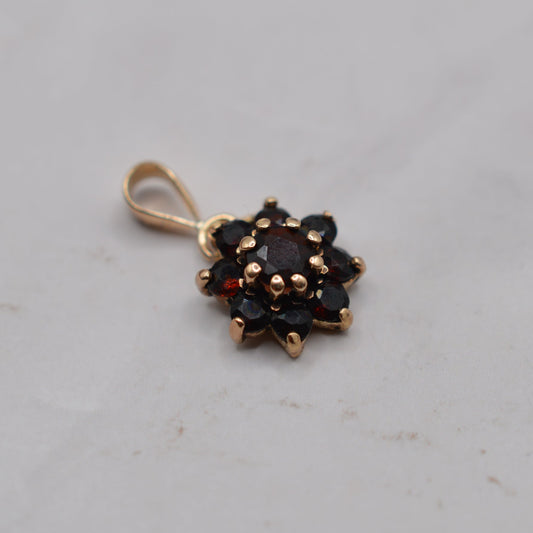 Vintage Renovated 9ct Gold Garnet Cluster Pendant/Charm