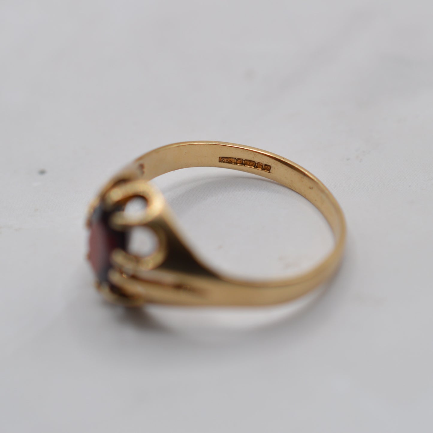 Chunky 1990s 9ct Gold Garnet Solitaire Unisex Signet Ring