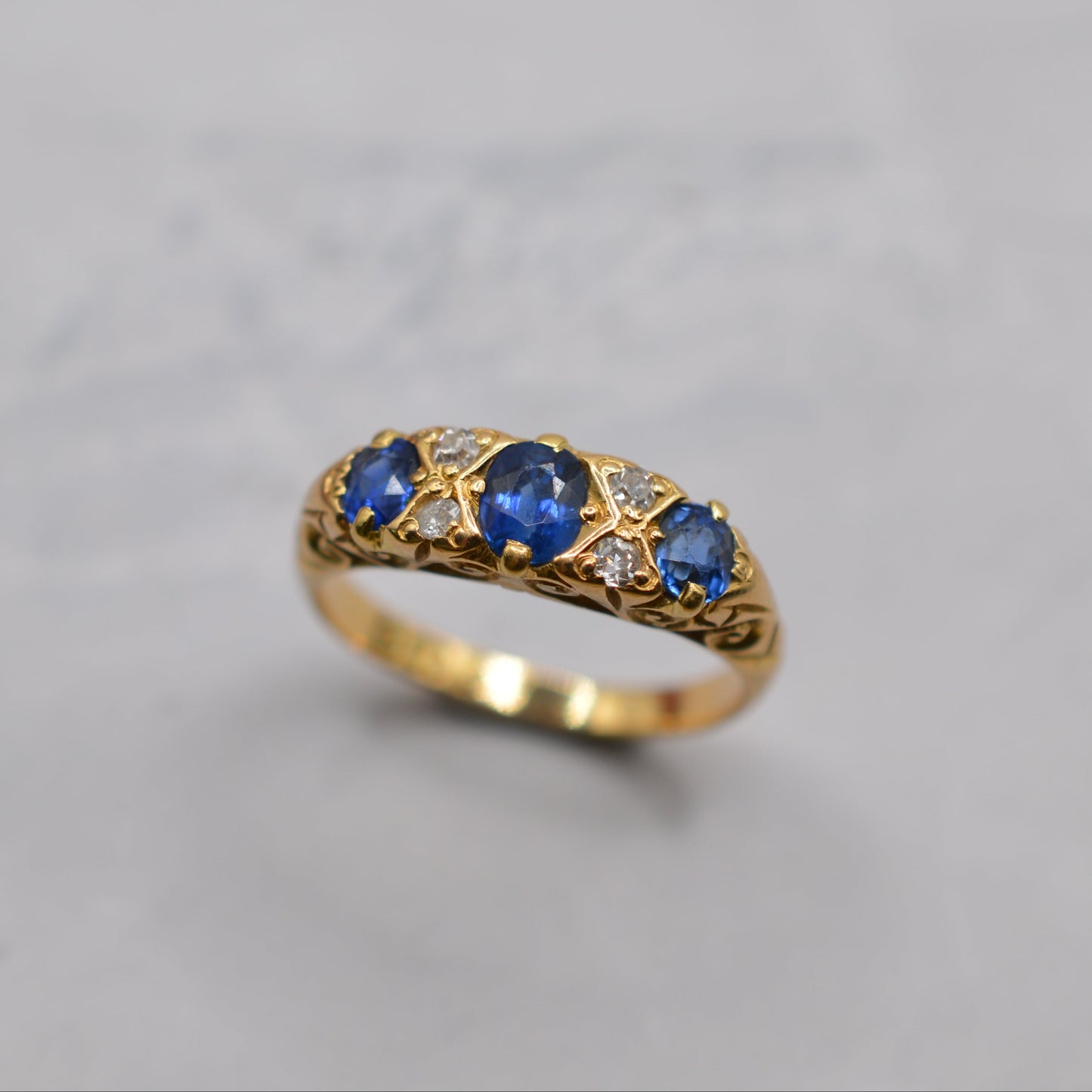 Antique Victorian 18ct Gold Sapphire & Diamond Seven-Stone Ring