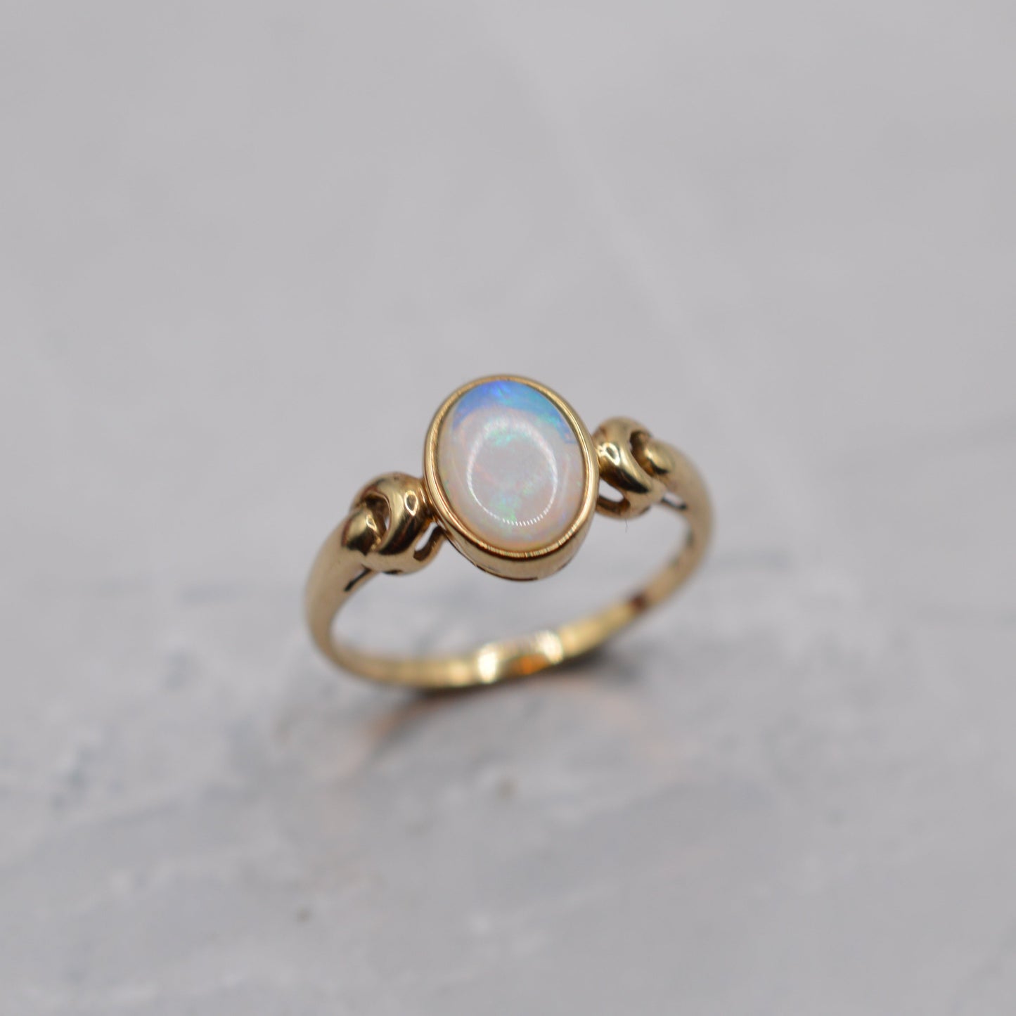 1980s 9ct Gold Opal Solitaire Ring