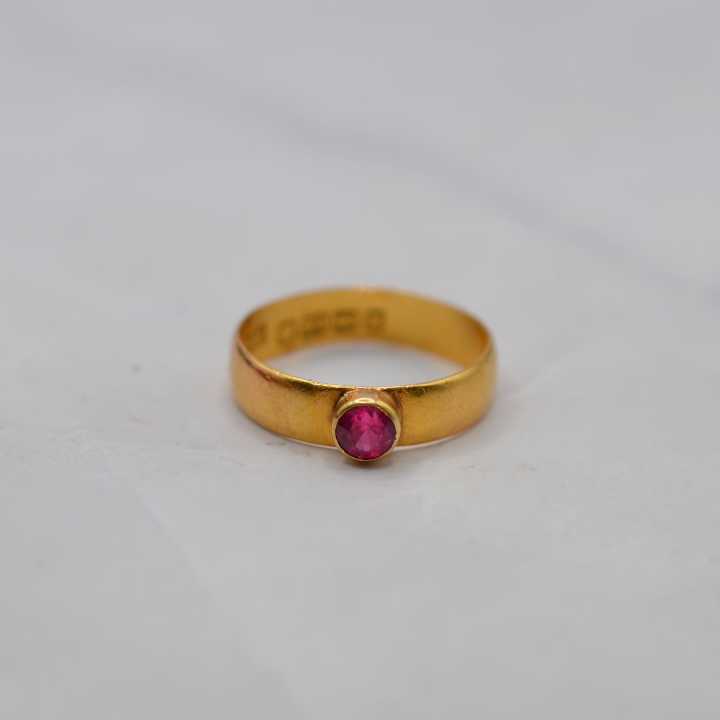 Antique Victorian 1899 22ct Gold Ruby Ring