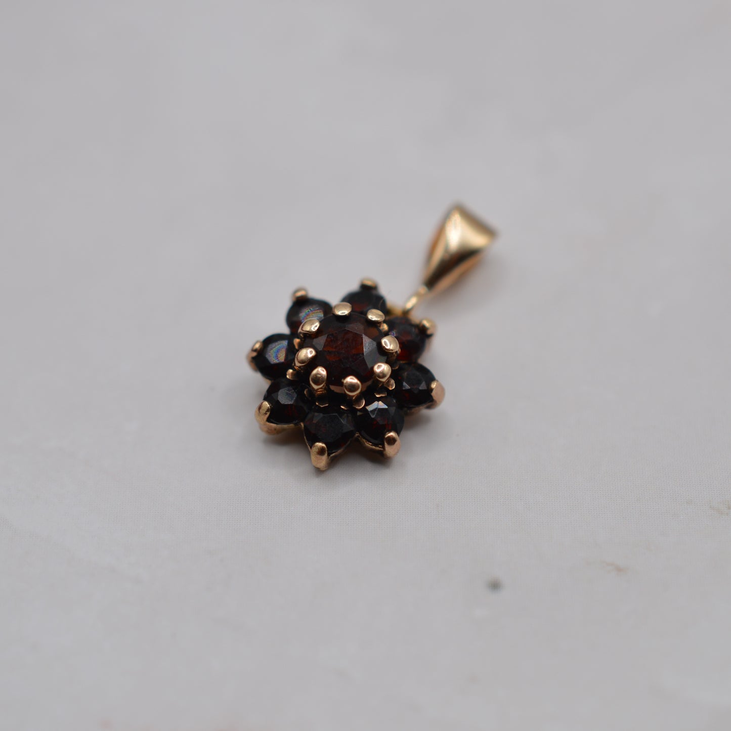 Vintage Renovated 9ct Gold Garnet Cluster Pendant/Charm
