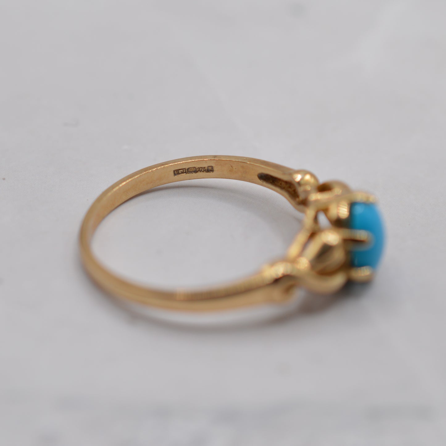 9ct Gold Turquoise Solitaire Ring