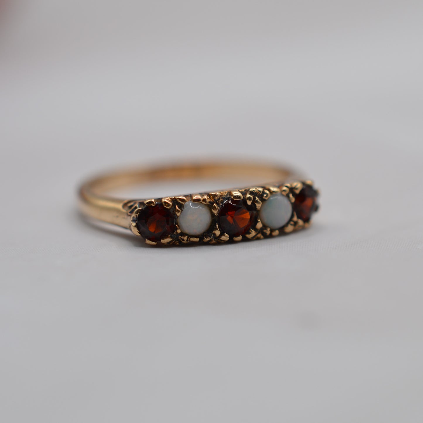 Vintage 9ct Gold Opal & Garnet Five-Stone Ring