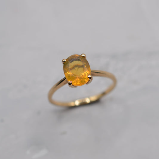 Y2K 9ct Gold Fire Opal Solitaire Ring