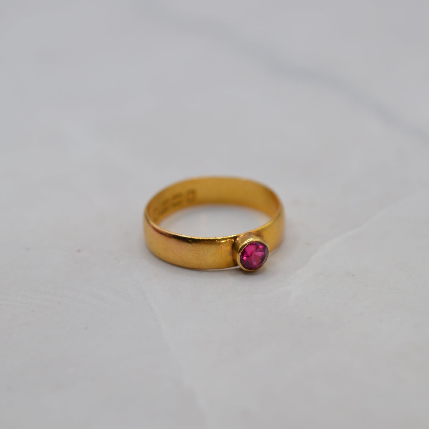Antique Victorian 1899 22ct Gold Ruby Ring