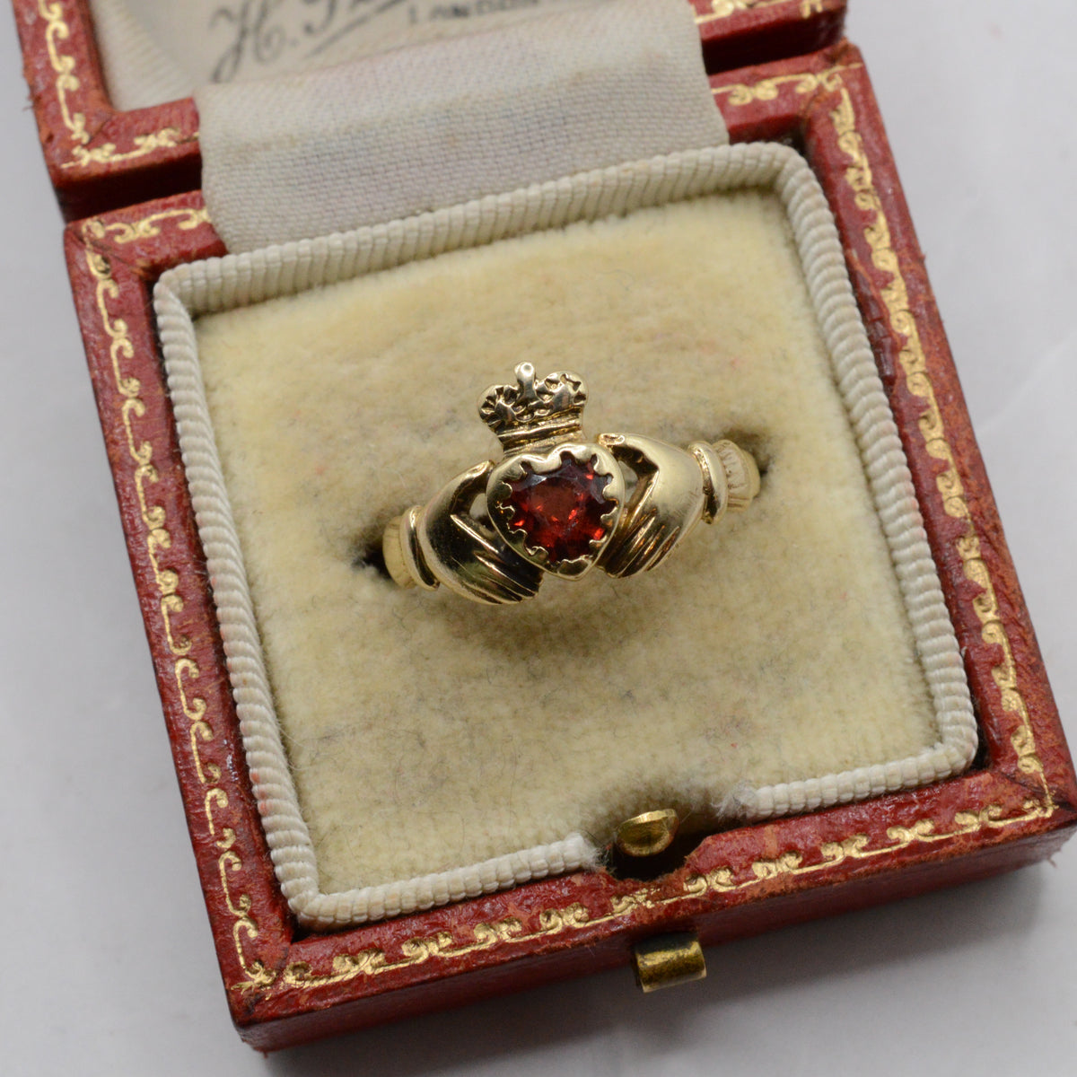 9ct Gold Garnet Claddagh Ring