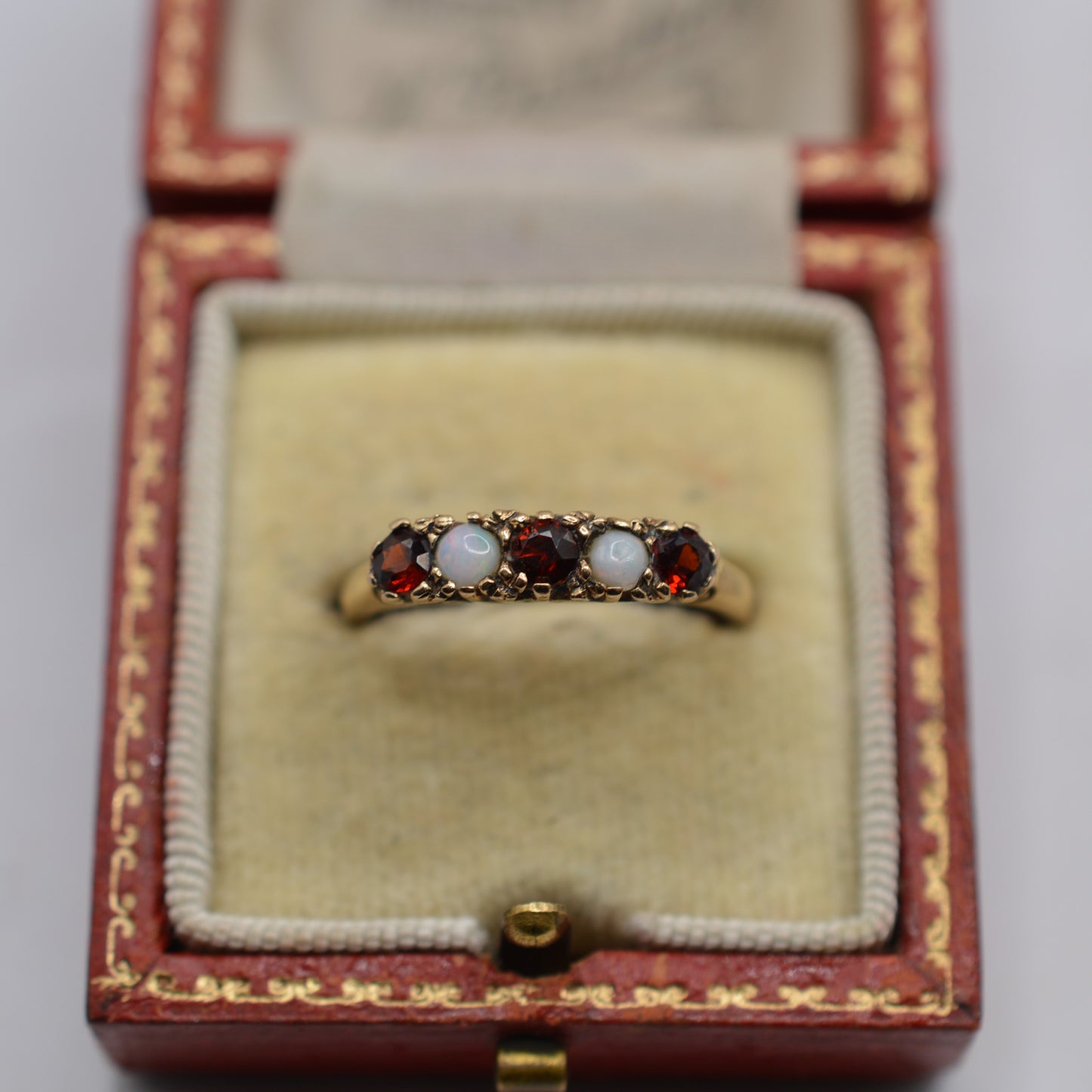 Vintage 9ct Gold Opal & Garnet Five-Stone Ring
