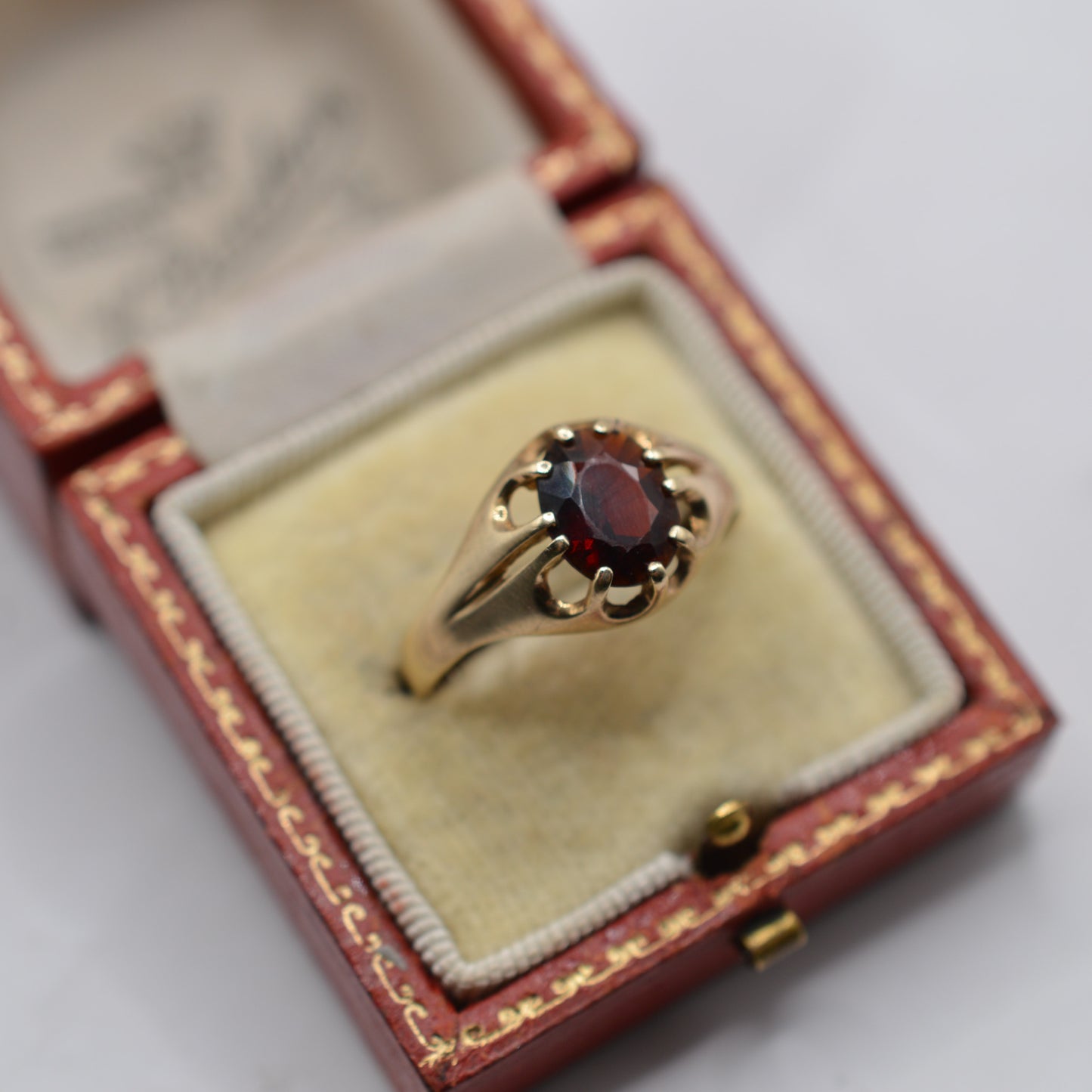 Chunky 1990s 9ct Gold Garnet Solitaire Unisex Signet Ring