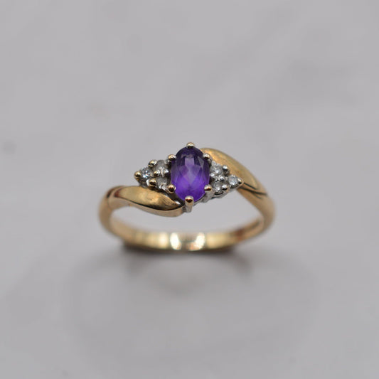 9ct Gold Amethyst & Diamond Bypass Ring
