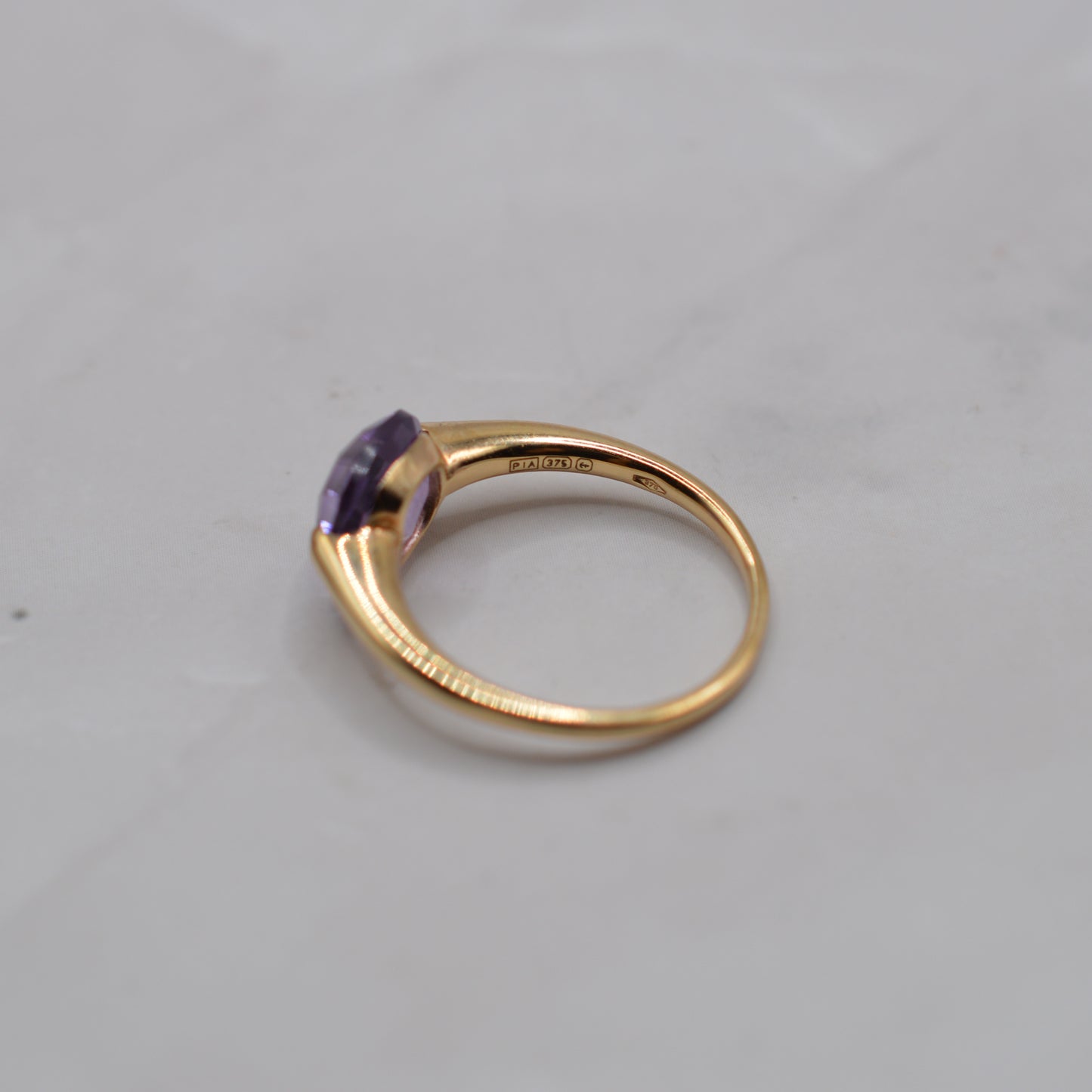 9ct Gold Checkerboard Amethyst Solitaire Ring