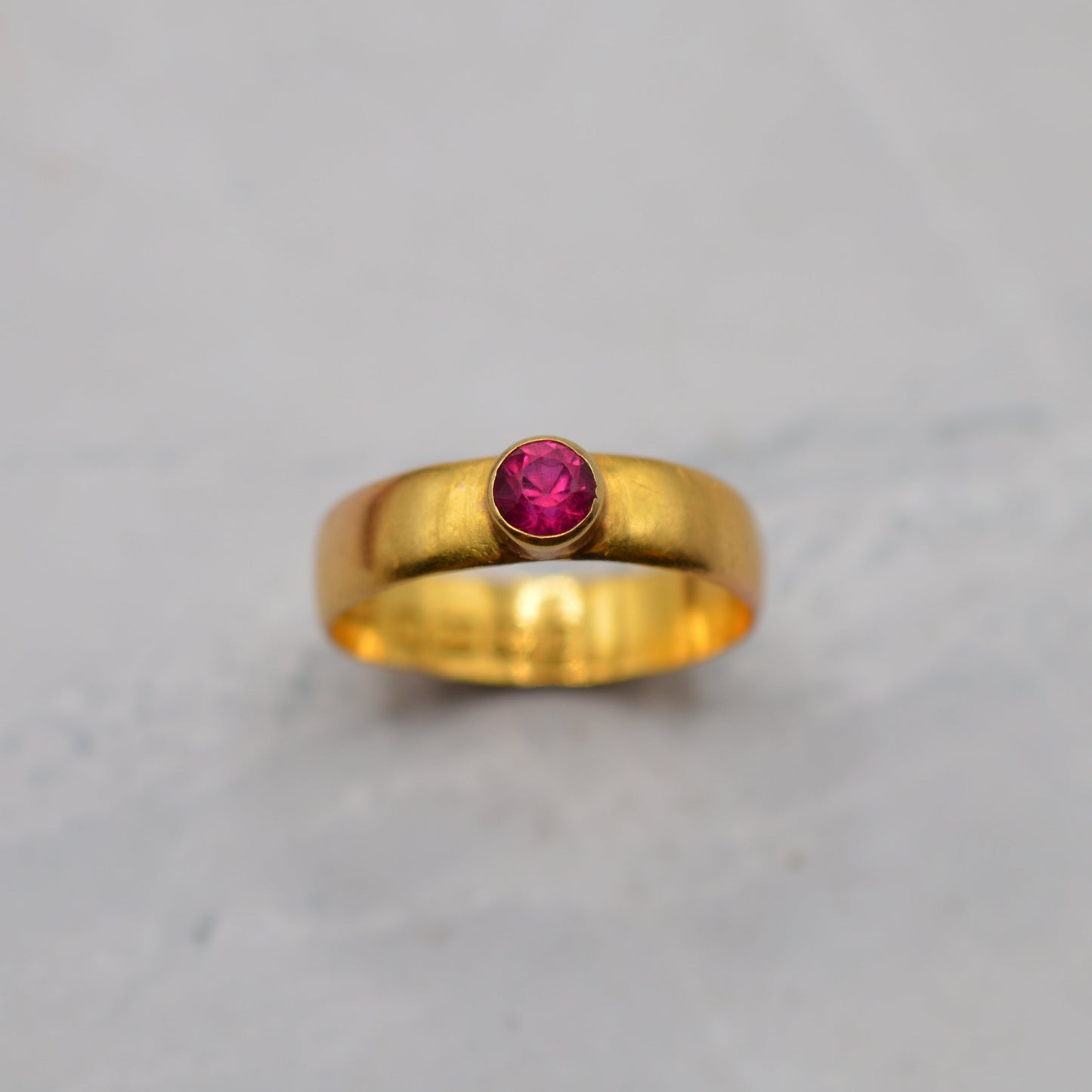 Antique Victorian 1899 22ct Gold Ruby Ring