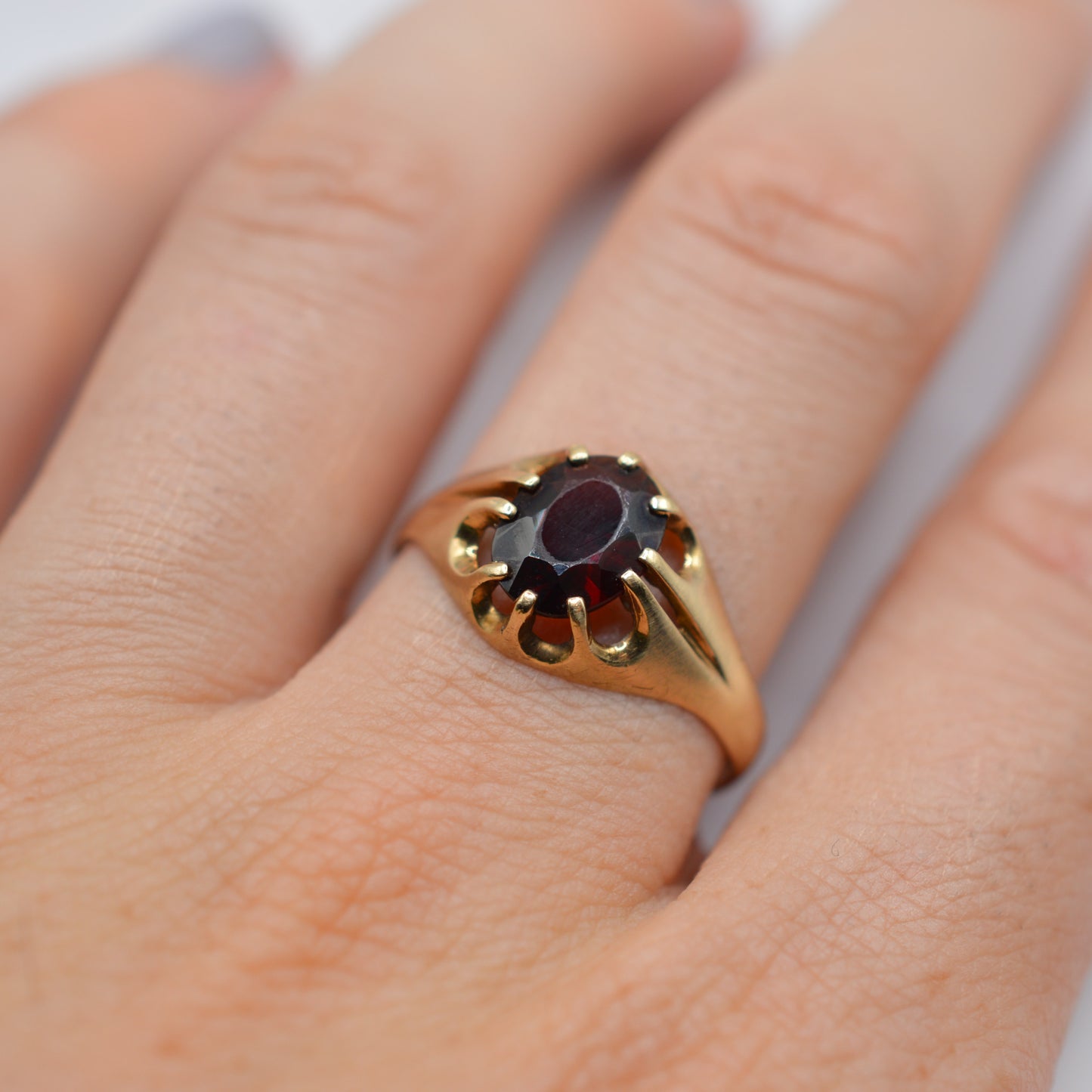 Chunky 1990s 9ct Gold Garnet Solitaire Unisex Signet Ring