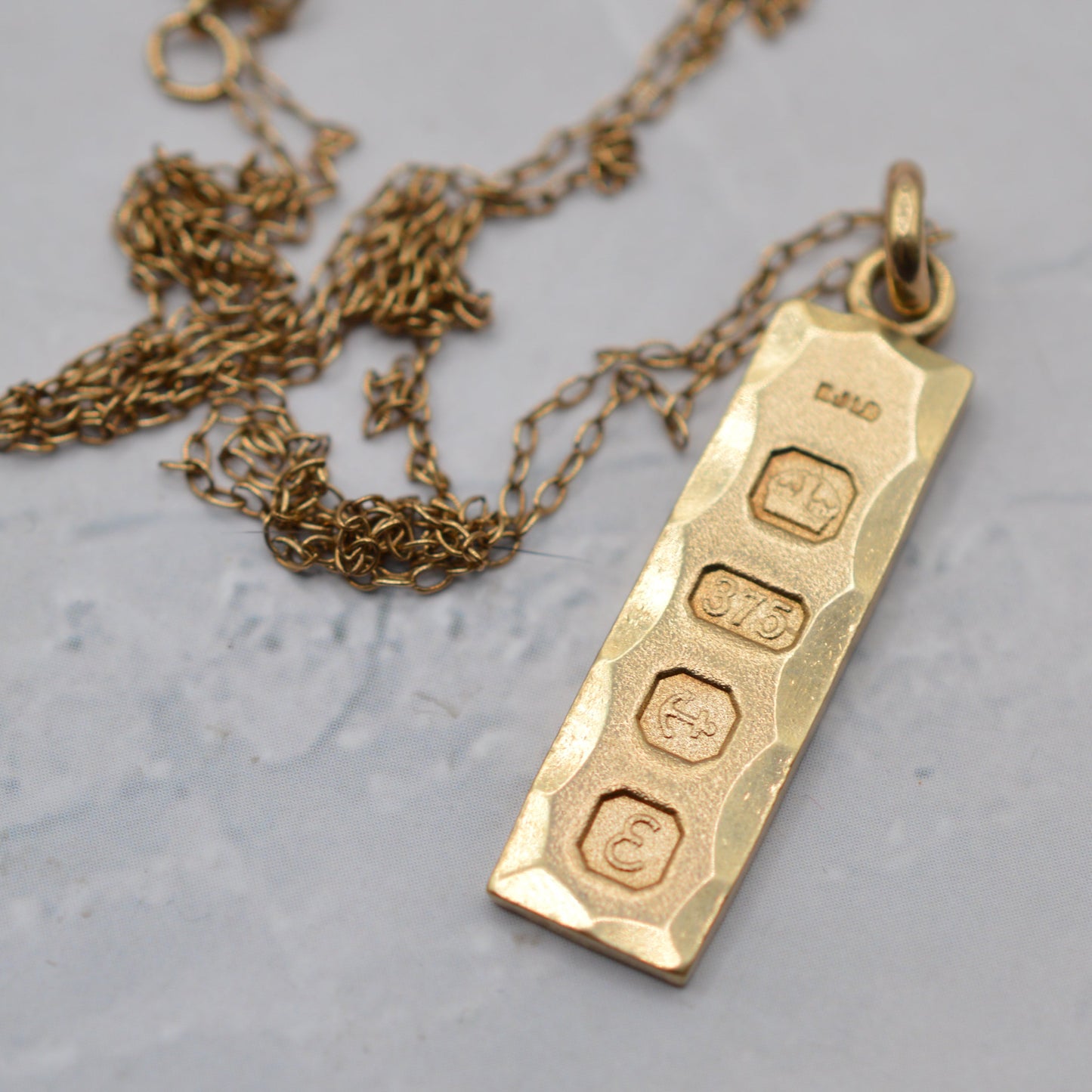 1970s Vintage 9ct Gold Ingot Pendant Necklace (23”)