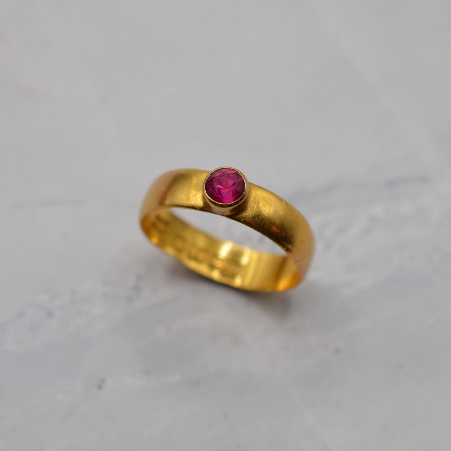 Antique Victorian 1899 22ct Gold Ruby Ring