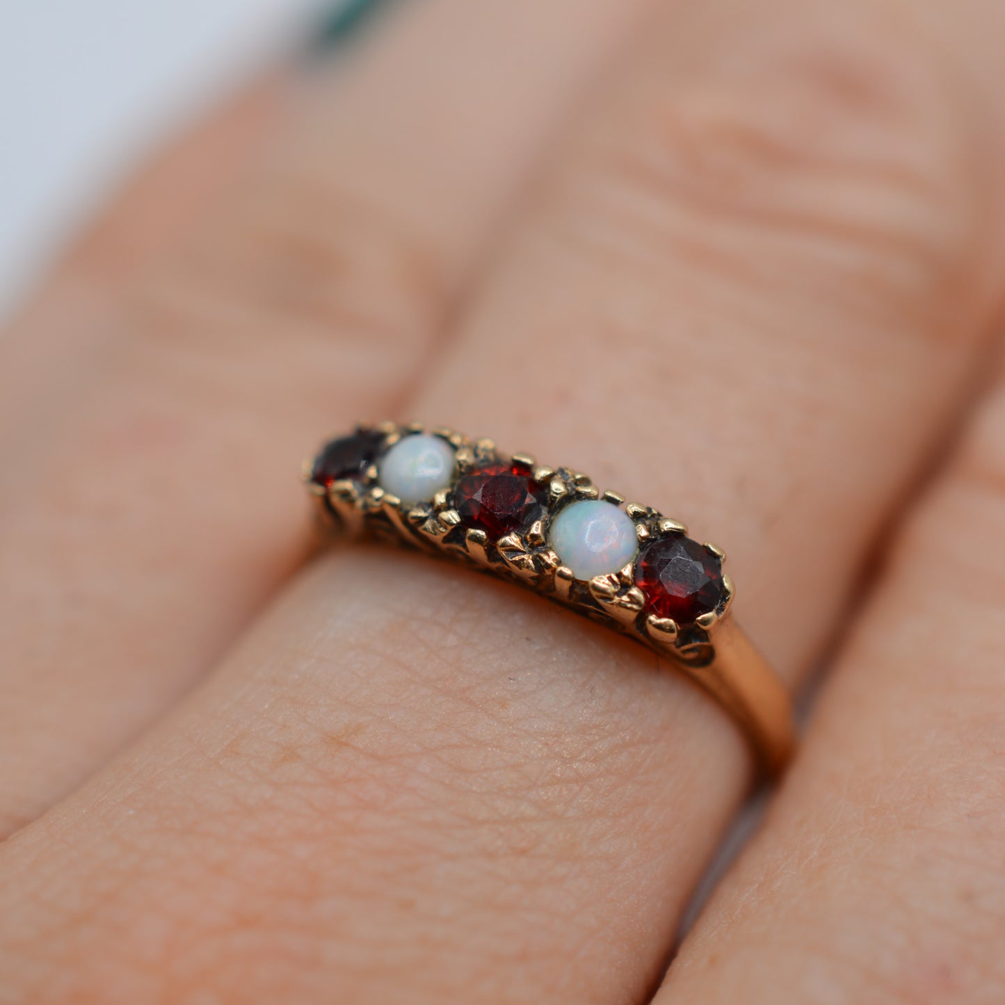 Vintage 9ct Gold Opal & Garnet Five-Stone Ring
