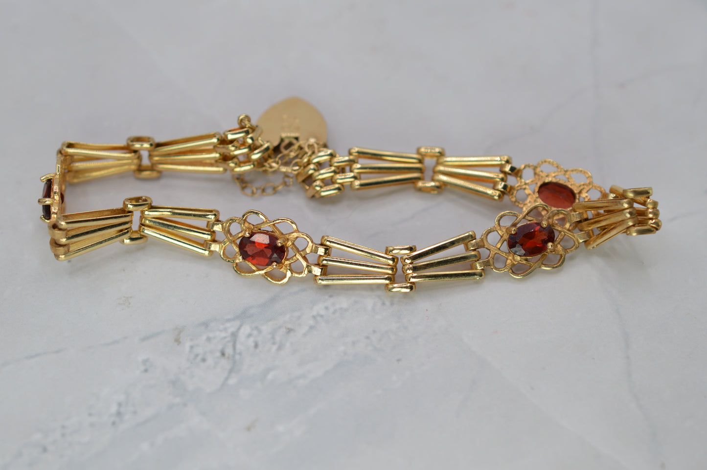 9ct Gold Garnet Gate Bracelet with Heart Padlock & Safety Chain (7")