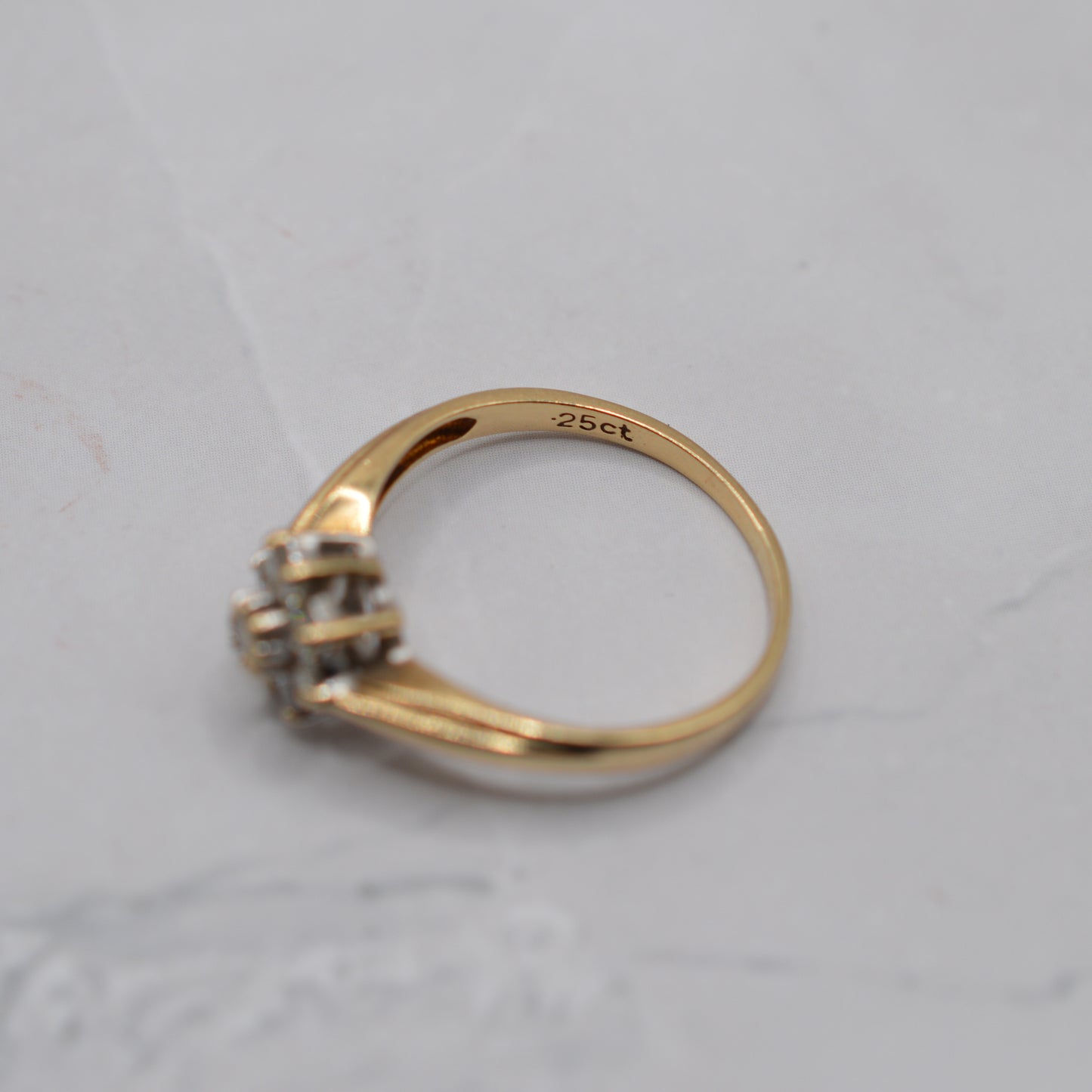 9ct Gold 0.25ct Diamond Floral Cluster Ring