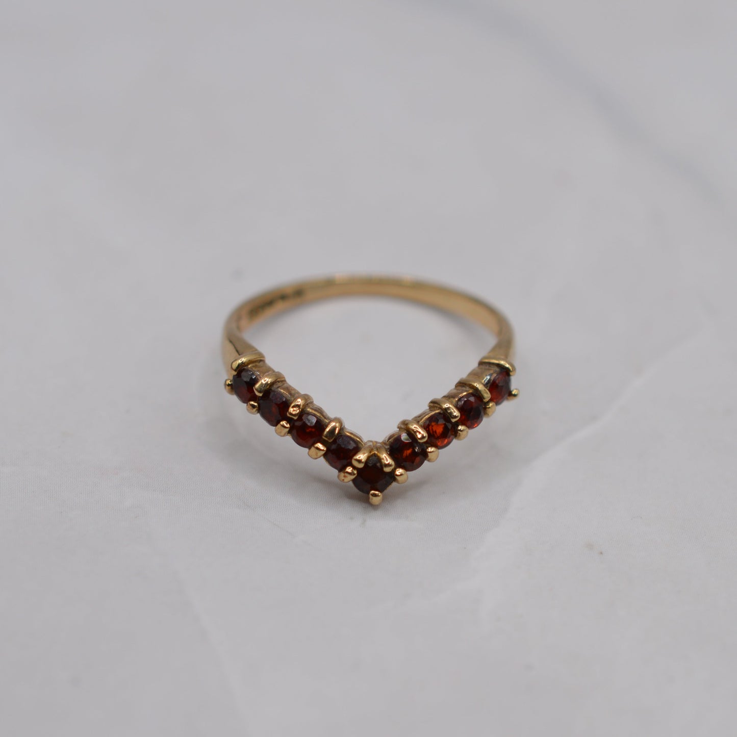1990s 9ct Gold Garnet Wishbone Ring