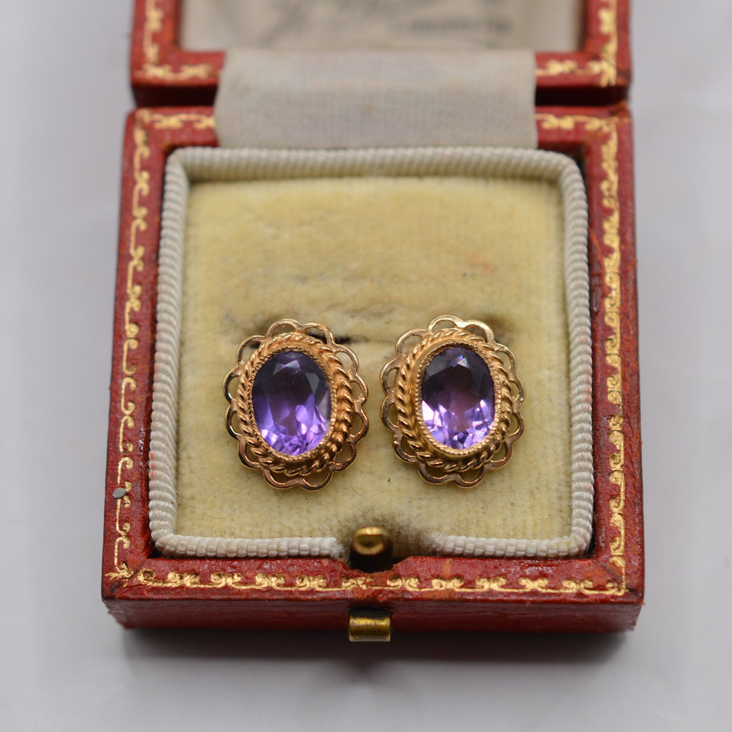 1990s 9ct Gold Amethyst Stud Earrings with Scallop Edge
