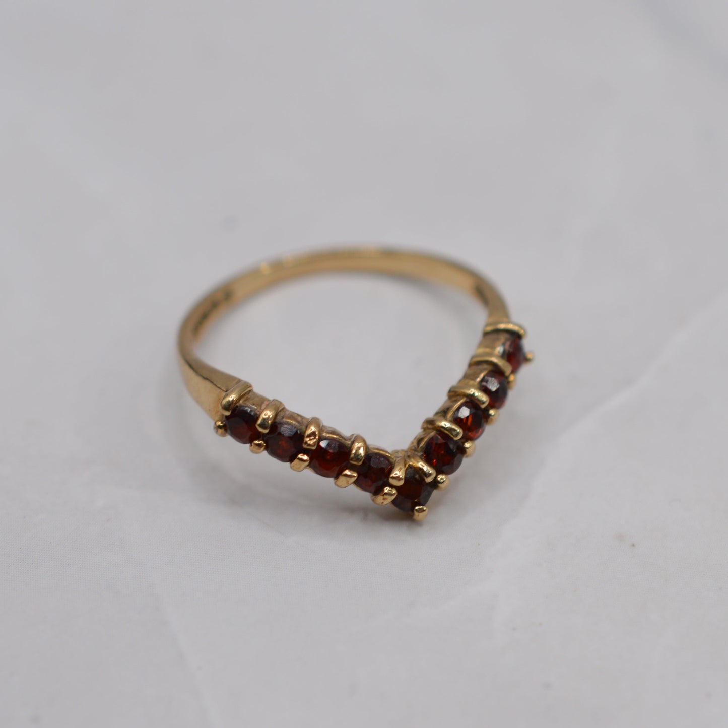 1990s 9ct Gold Garnet Wishbone Ring