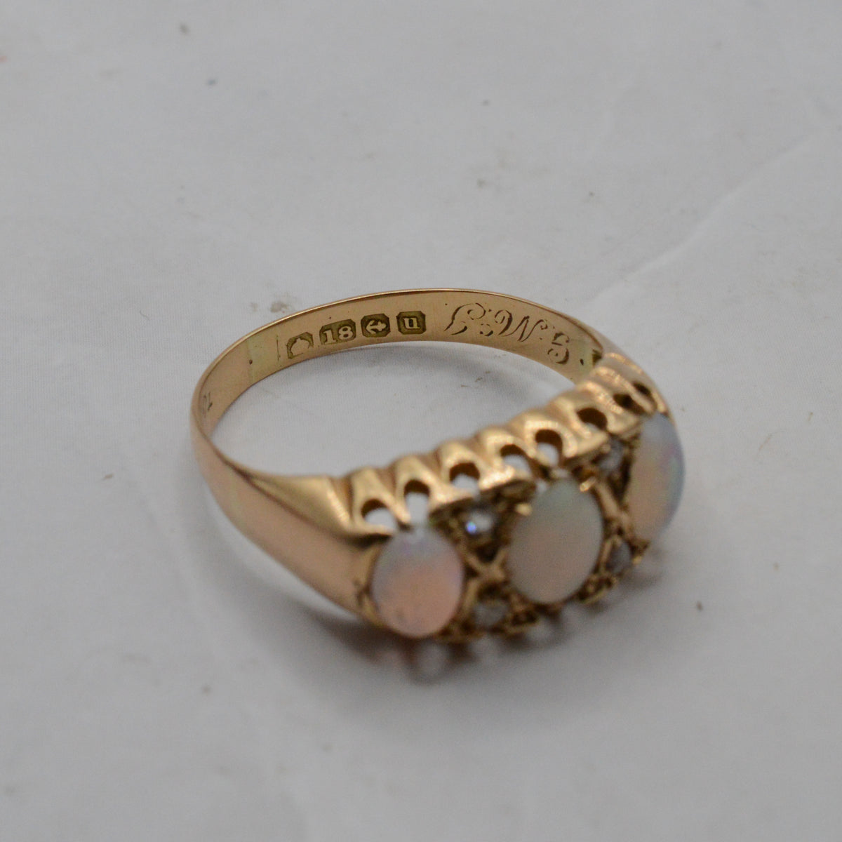 Antique 1919 18ct Gold Opal & Diamond Ring
