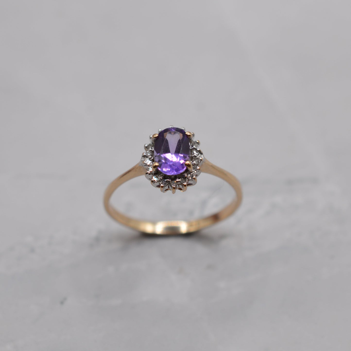 Y2K 9ct Gold Amethyst & Diamond Cluster Ring