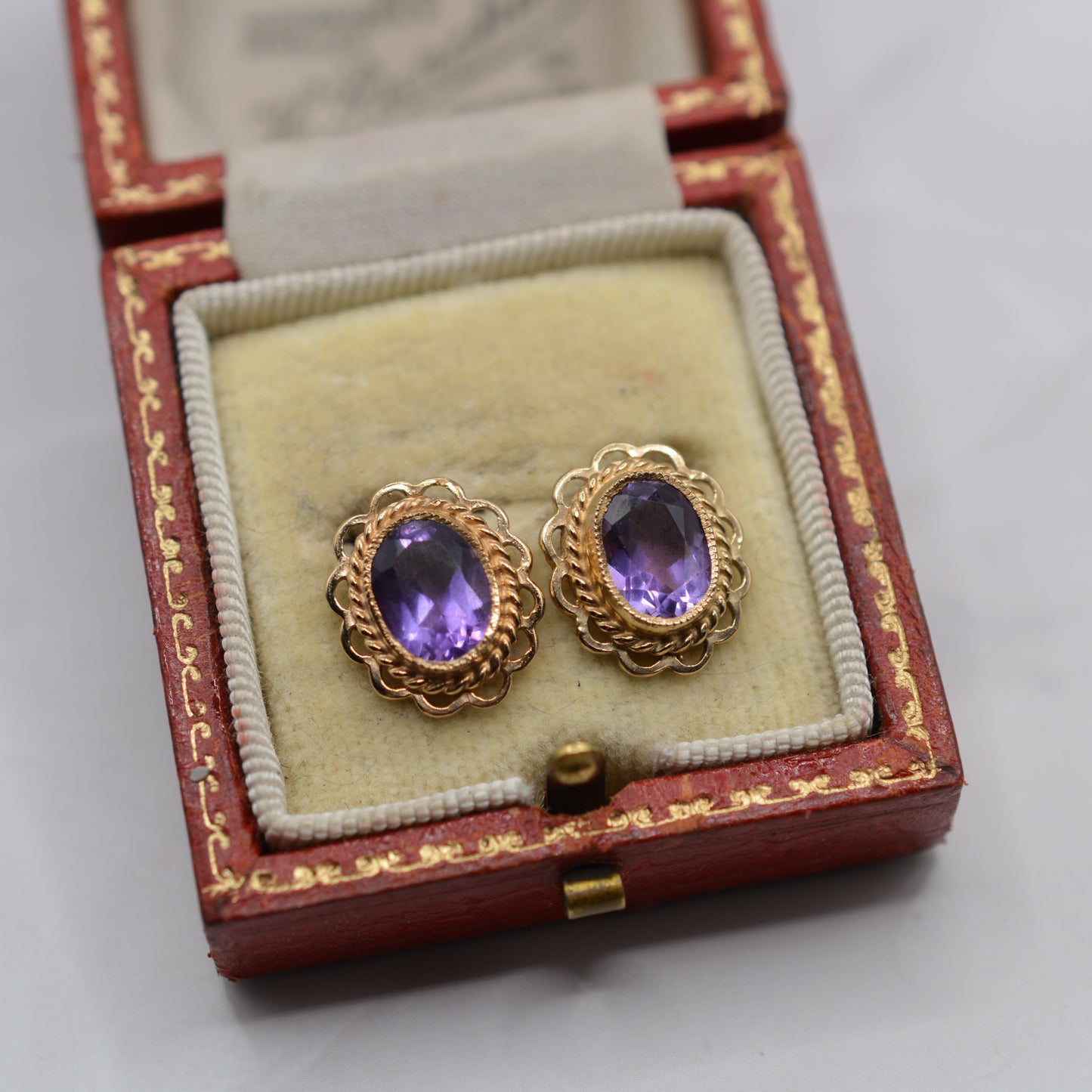 1990s 9ct Gold Amethyst Stud Earrings with Scallop Edge