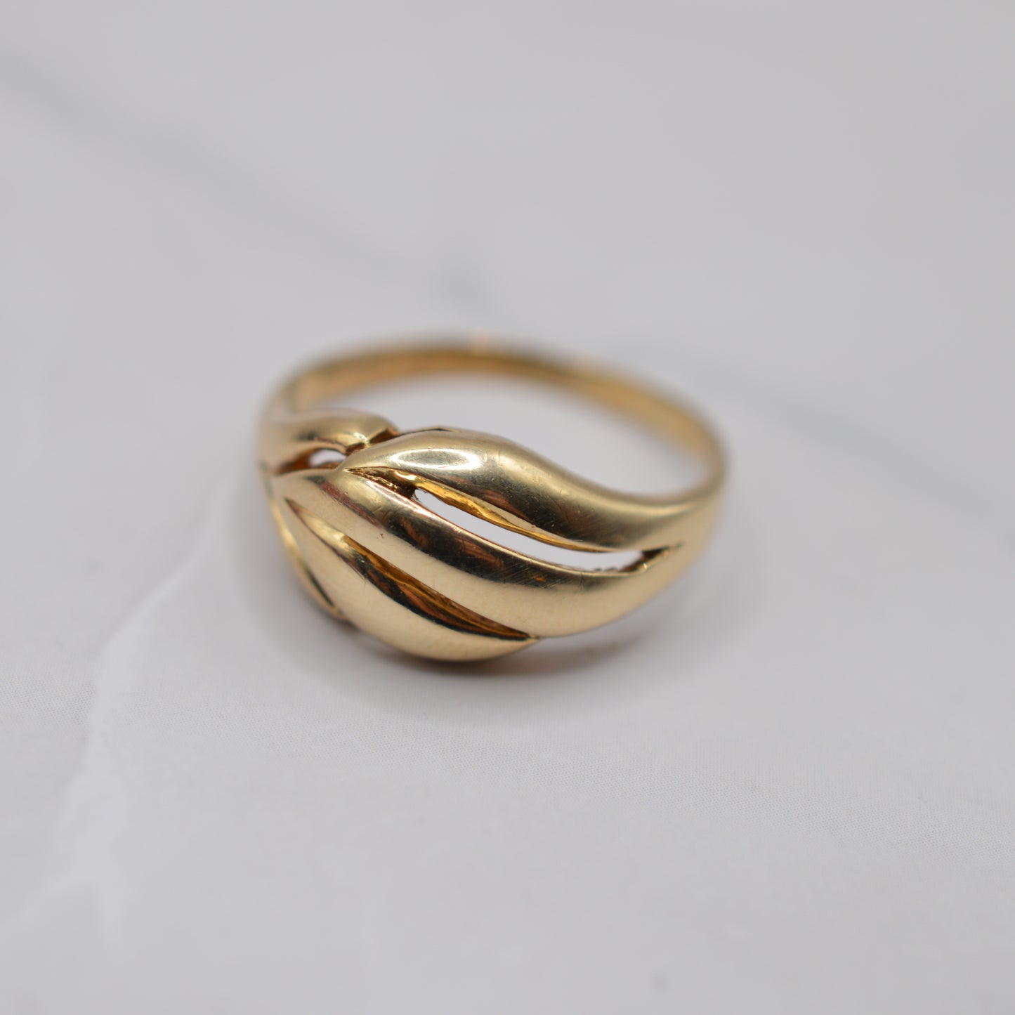 1980s 9ct Gold Chunky Leaf Ring