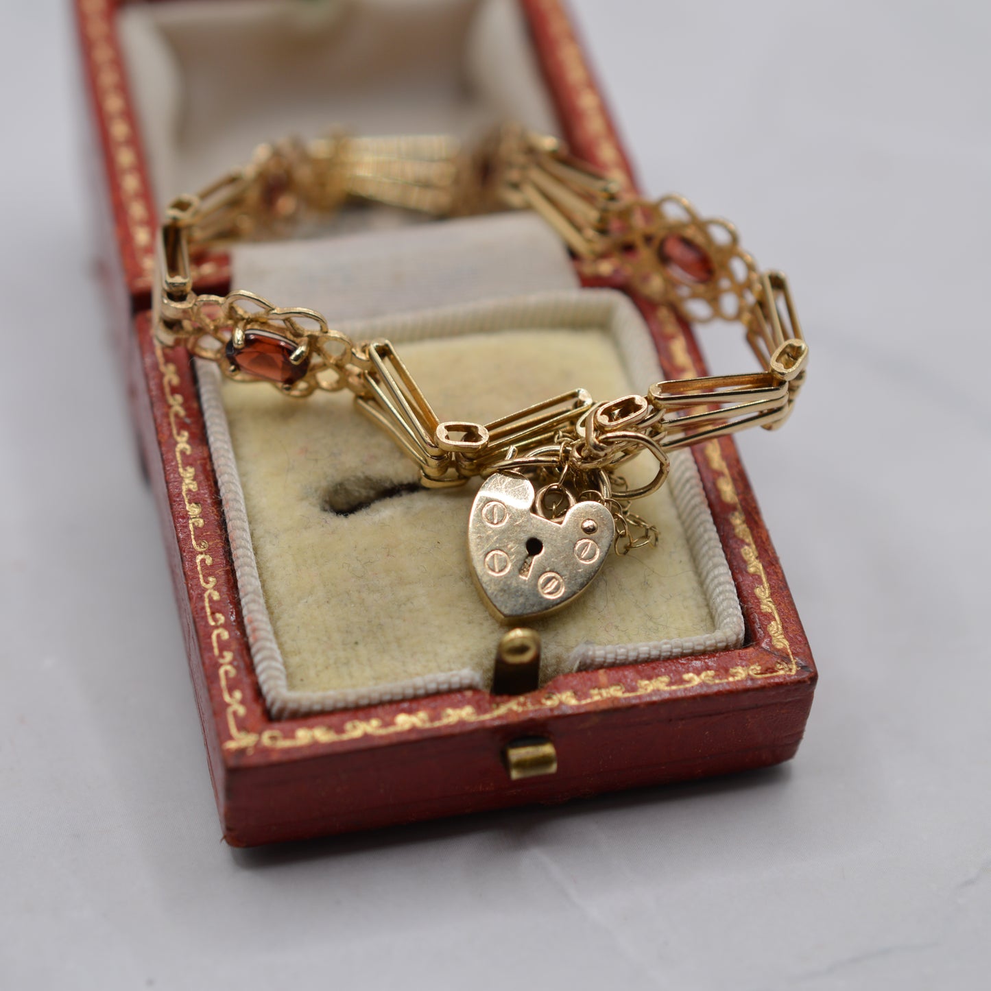 9ct Gold Garnet Gate Bracelet with Heart Padlock & Safety Chain (7")
