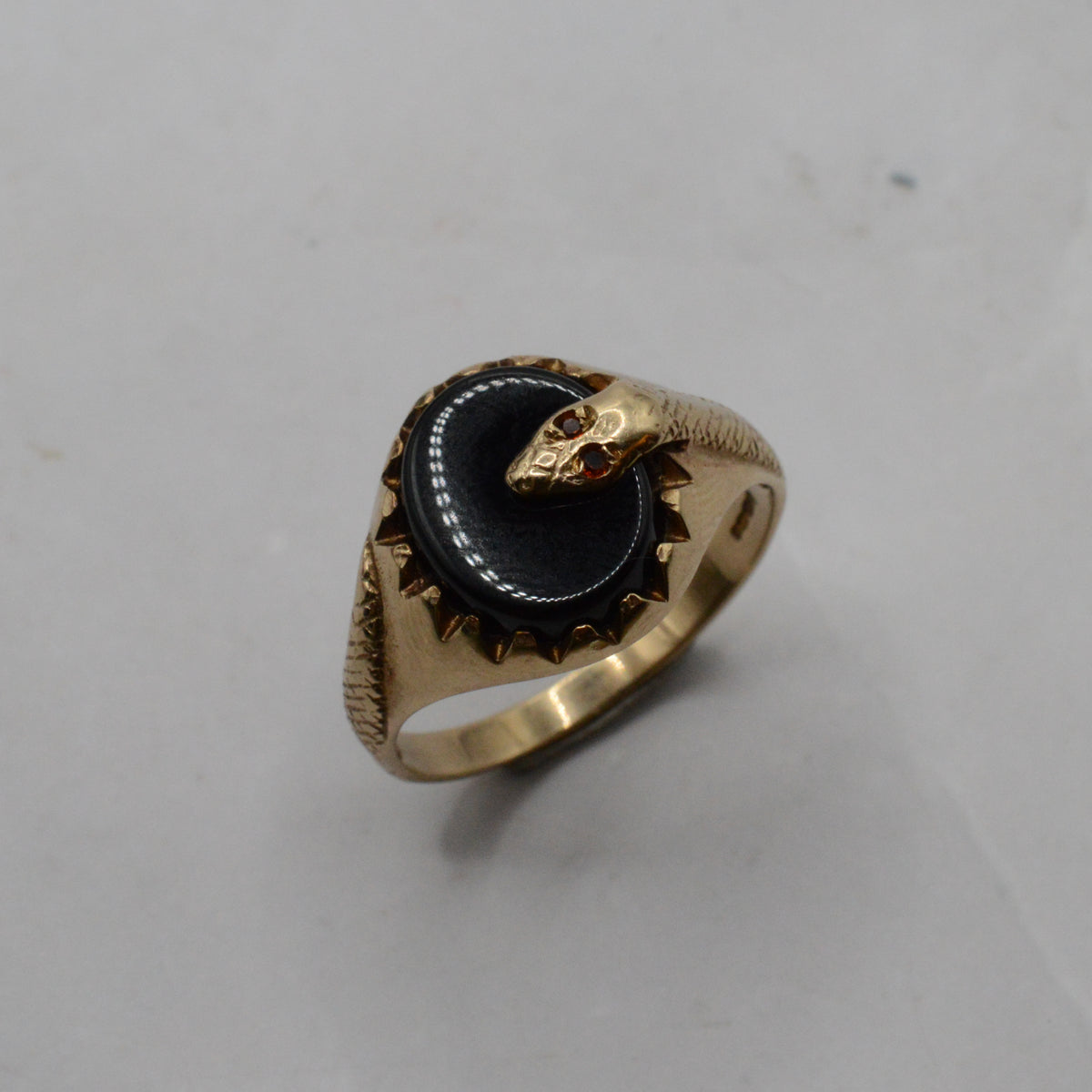 9ct Gold Onyx & Garnet Snake Signet Ring