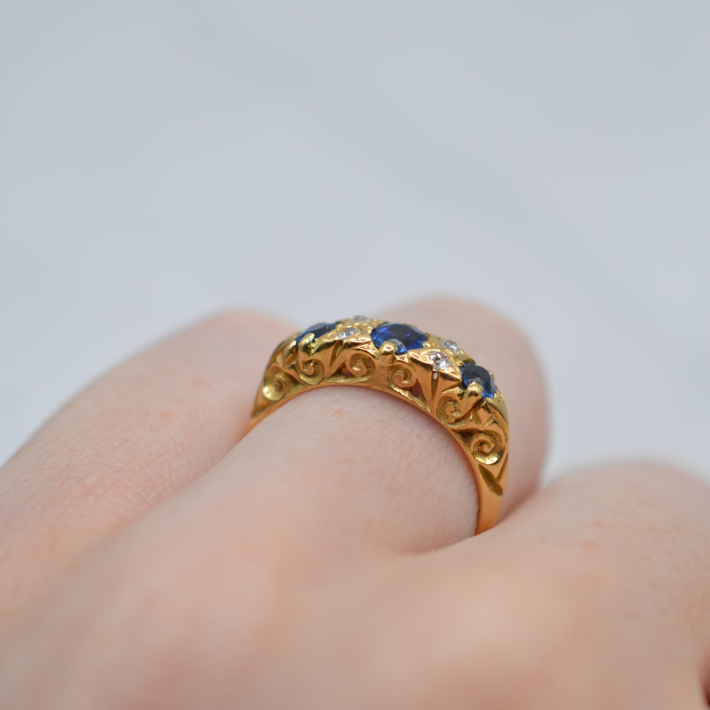 Antique Victorian 18ct Gold Sapphire & Diamond Seven-Stone Ring