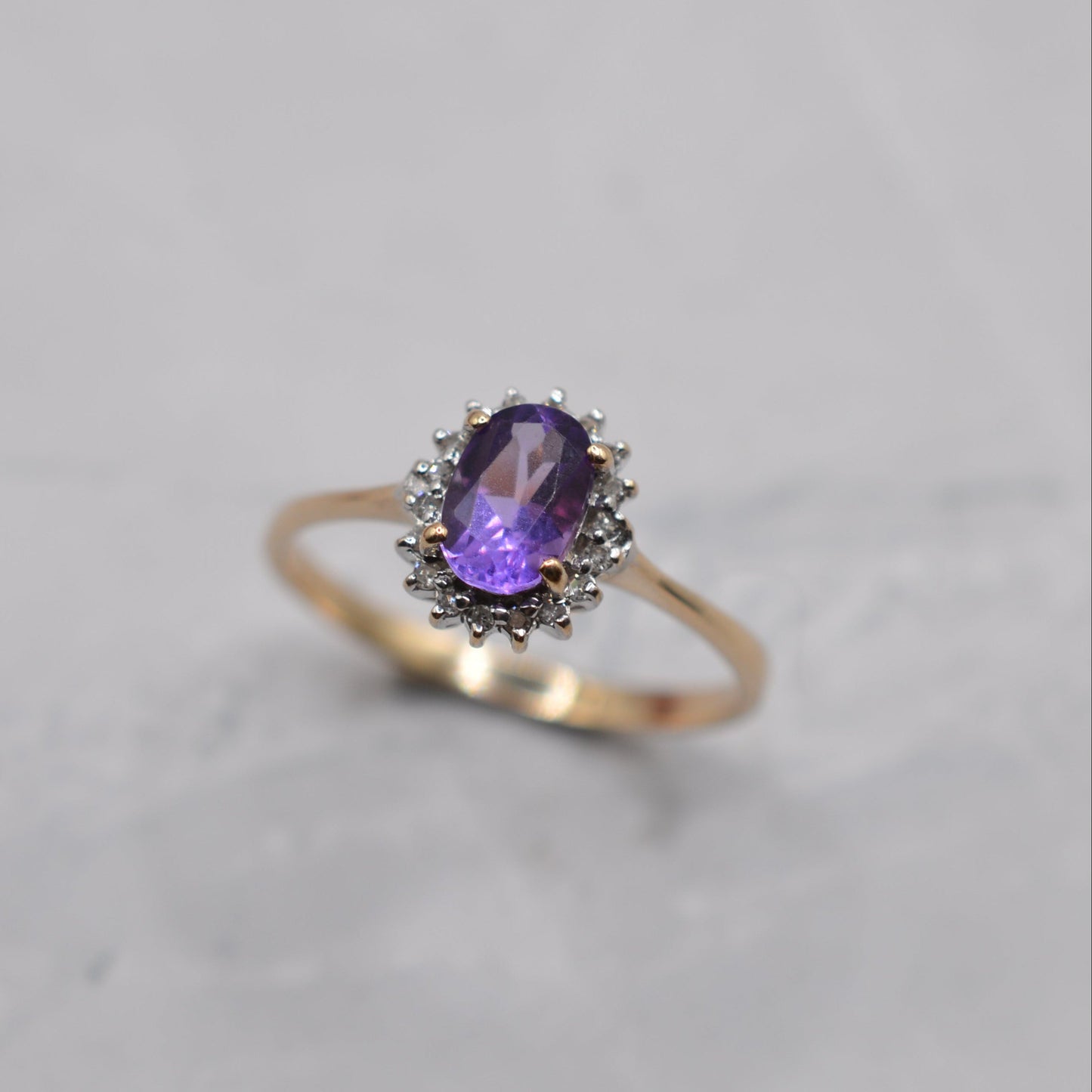 Y2K 9ct Gold Amethyst & Diamond Cluster Ring