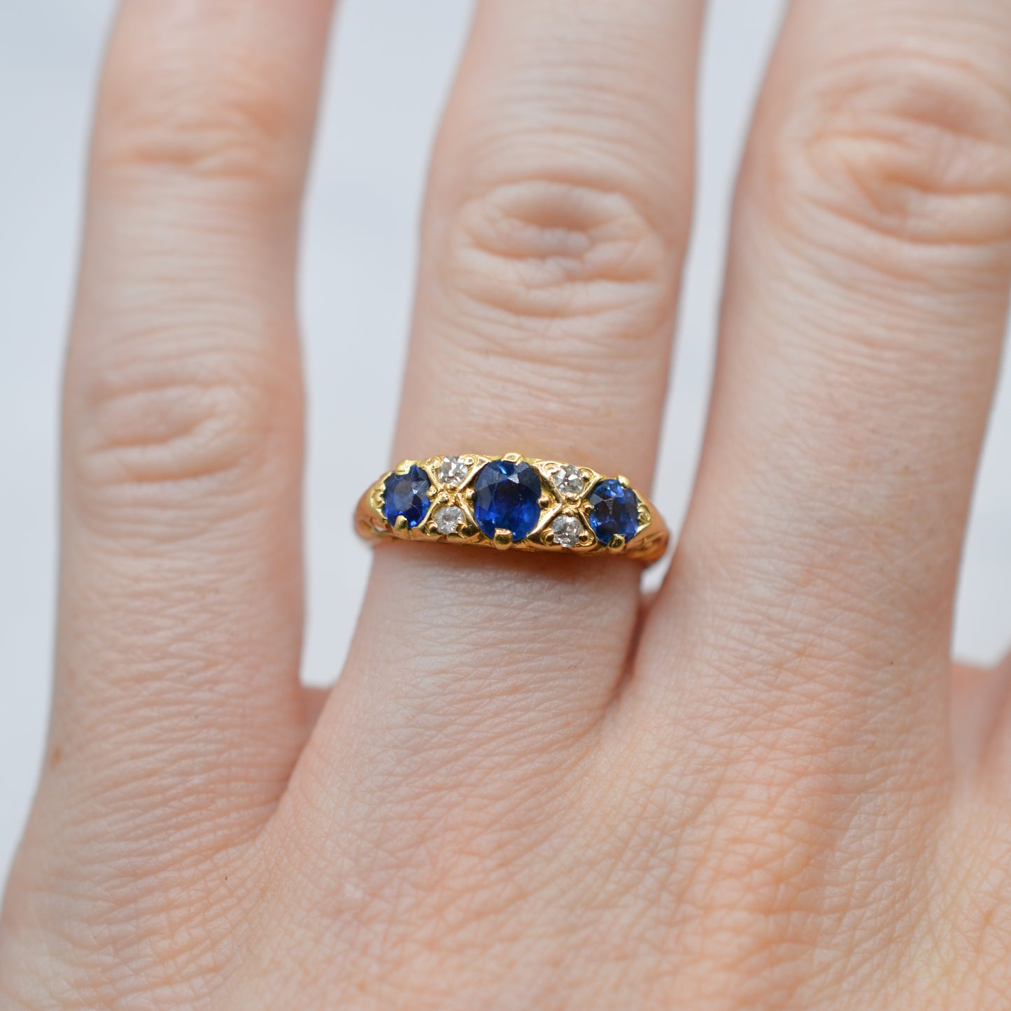 Antique Victorian 18ct Gold Sapphire & Diamond Seven-Stone Ring